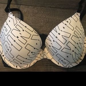 Victoria's Secret Wear Everywhere Push Up Bra 32D
